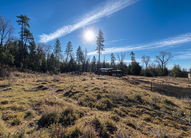 274 Maureen Drive, Cave Junction, OR 97523