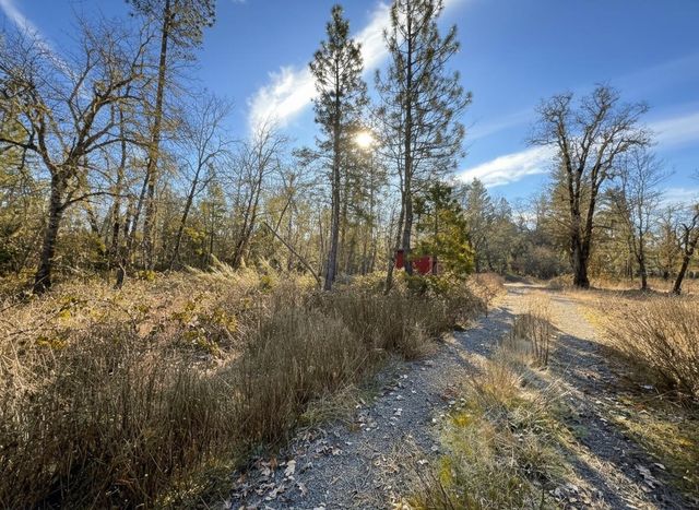 274 Maureen Drive, Cave Junction, OR 97523