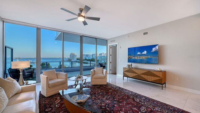 1155 N GULFSTREAM AVENUE 401, Sarasota, FL 34236