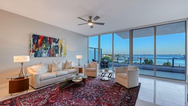 1155 N GULFSTREAM AVENUE 401, Sarasota, FL 34236