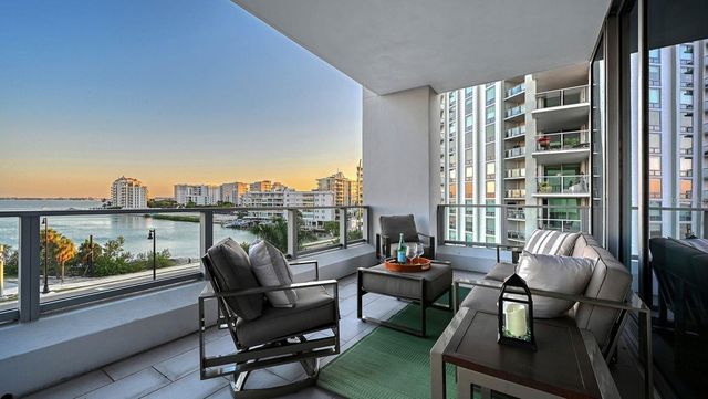 1155 N GULFSTREAM AVENUE 401, Sarasota, FL 34236