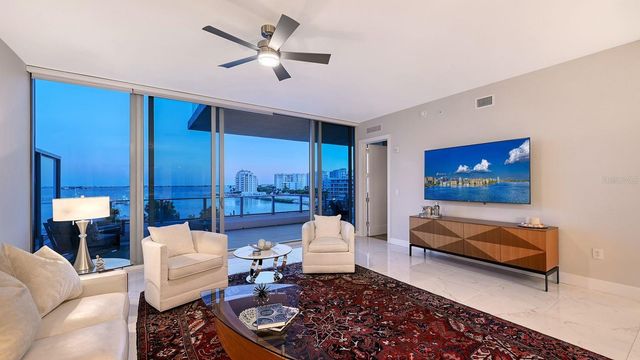 1155 N GULFSTREAM AVENUE 401, Sarasota, FL 34236