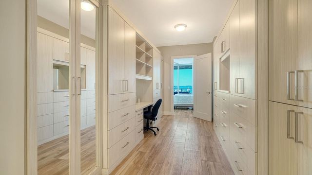 1155 N GULFSTREAM AVENUE 401, Sarasota, FL 34236