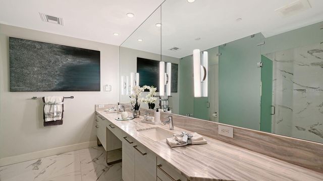 1155 N GULFSTREAM AVENUE 401, Sarasota, FL 34236