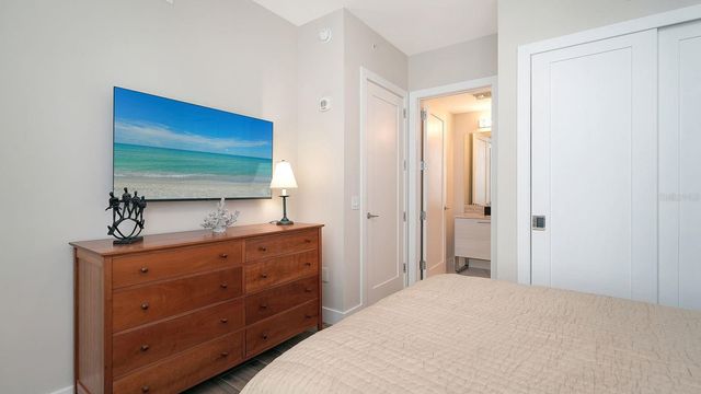 1155 N GULFSTREAM AVENUE 401, Sarasota, FL 34236