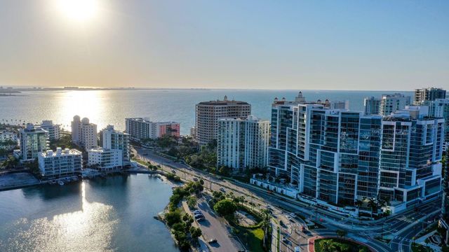 1155 N GULFSTREAM AVENUE 401, Sarasota, FL 34236