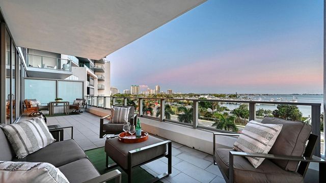 1155 N GULFSTREAM AVENUE 401, Sarasota, FL 34236