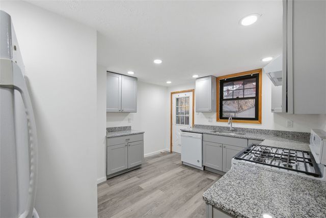 119 Harrison Ave, Avalon, PA 15202