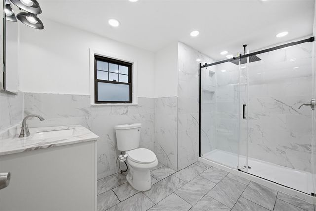 119 Harrison Ave, Avalon, PA 15202