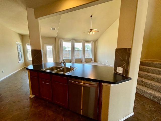 105 Canyon Court, Waxahachie, TX 75167