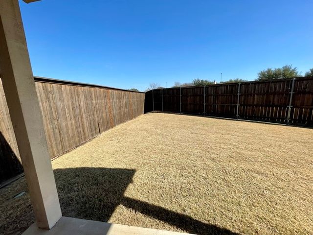 105 Canyon Court, Waxahachie, TX 75167