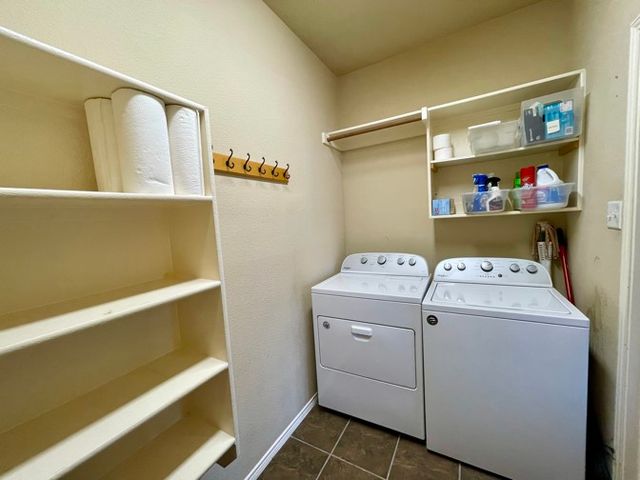 105 Canyon Court, Waxahachie, TX 75167