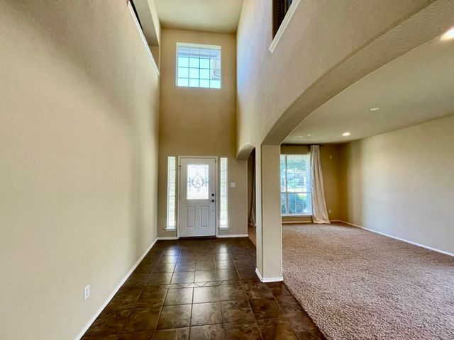 105 Canyon Court, Waxahachie, TX 75167