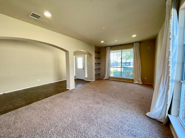 105 Canyon Court, Waxahachie, TX 75167