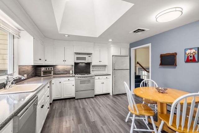 48 Gary Rd, Needham, MA 02494