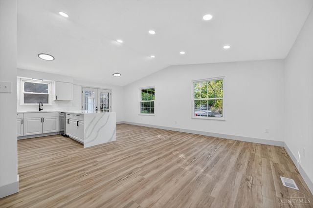 8650 Rocky Trail, Mason, OH 45040