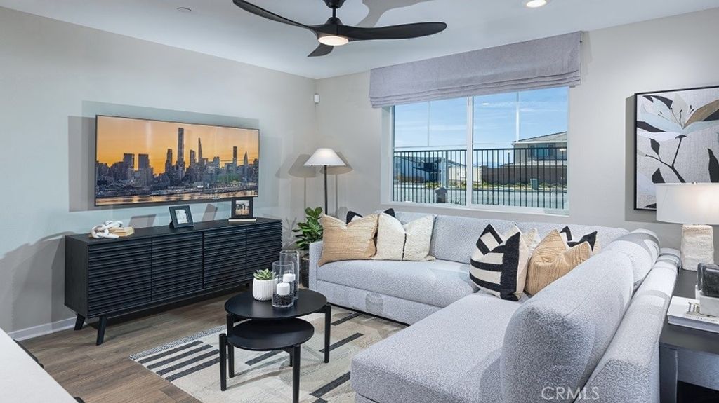 33299 Opal Glass Drive, French Valley, CA 92596 — photo 3