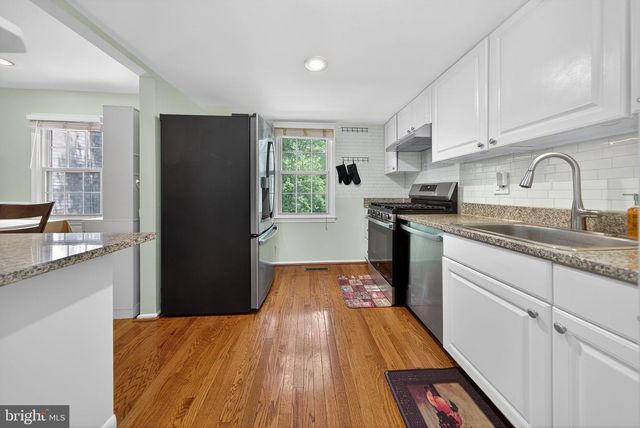 941 PAULSBORO DR, Rockville, MD 20850
