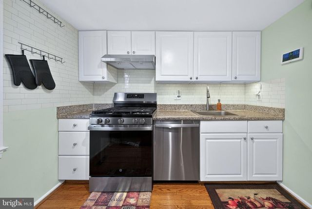 941 PAULSBORO DR, Rockville, MD 20850