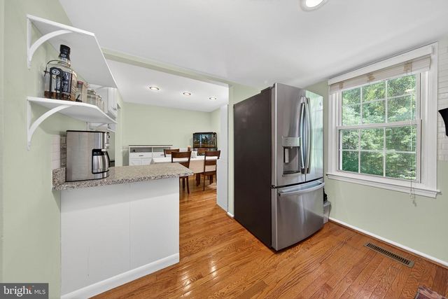 941 PAULSBORO DR, Rockville, MD 20850