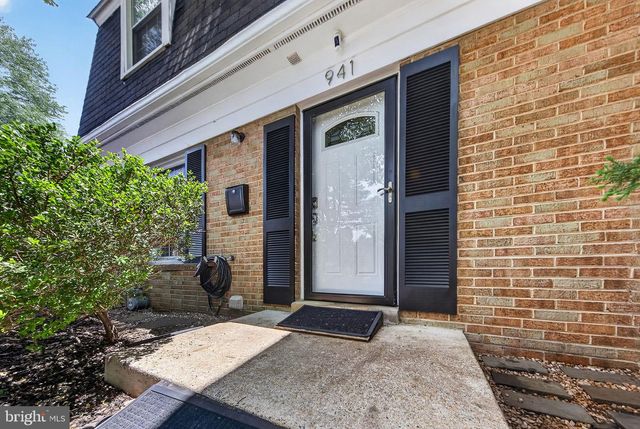 941 PAULSBORO DR, Rockville, MD 20850