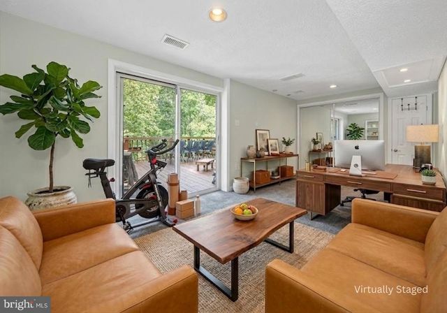 941 PAULSBORO DR, Rockville, MD 20850
