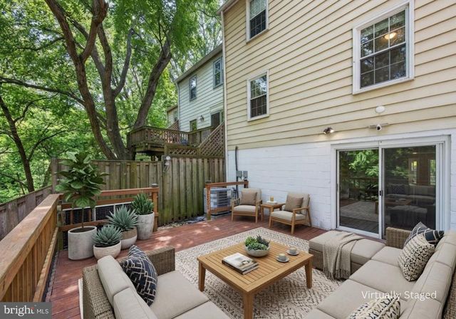 941 PAULSBORO DR, Rockville, MD 20850