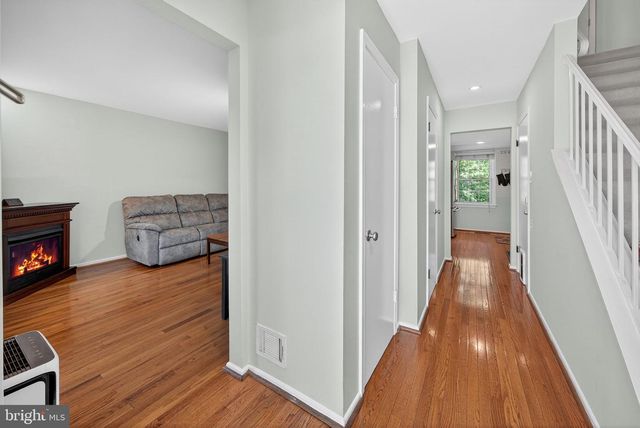 941 PAULSBORO DR, Rockville, MD 20850