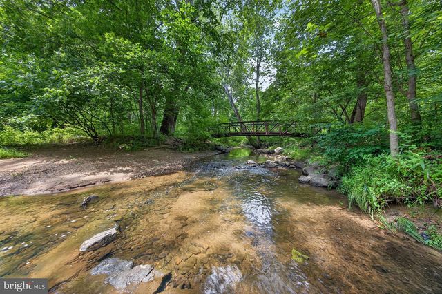 941 PAULSBORO DR, Rockville, MD 20850