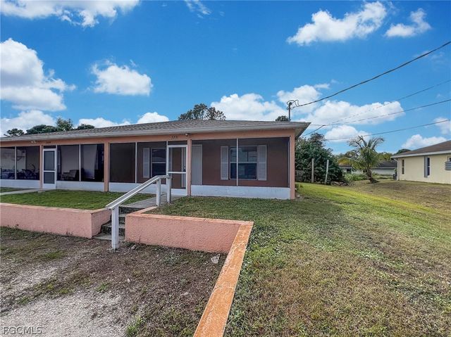 5231 27th ST SW, Lehigh Acres, FL 33973