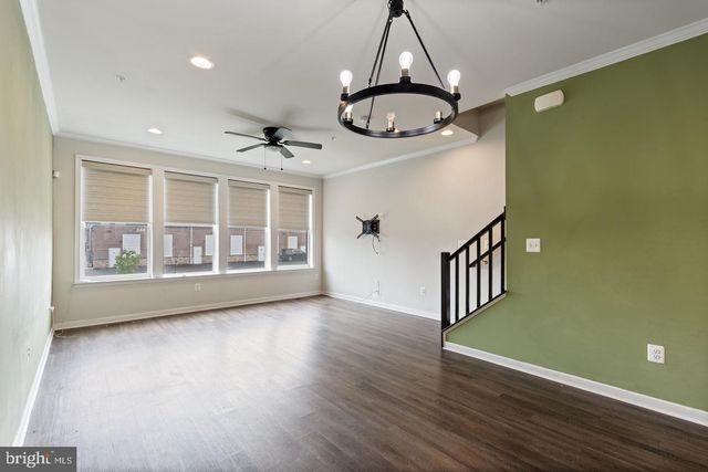 4963 VISTA GREEN LN, Lanham, MD 20706
