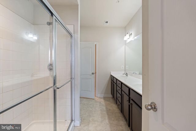4963 VISTA GREEN LN, Lanham, MD 20706