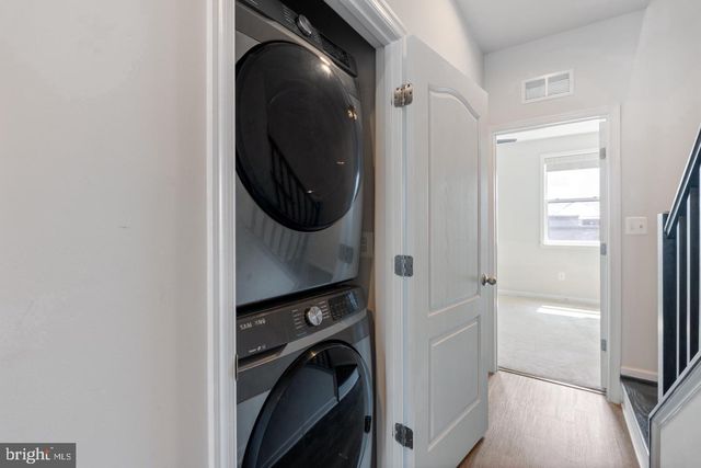 4963 VISTA GREEN LN, Lanham, MD 20706