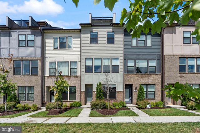 4963 VISTA GREEN LN, Lanham, MD 20706
