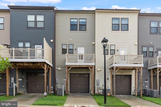 4963 VISTA GREEN LN, Lanham, MD 20706
