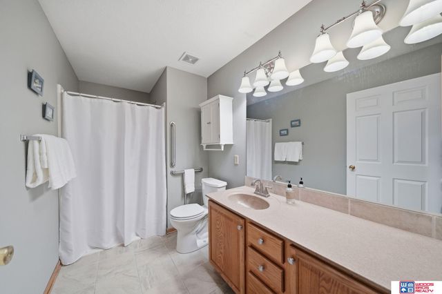 6505 Cascade Drive, Lincoln, NE 68504