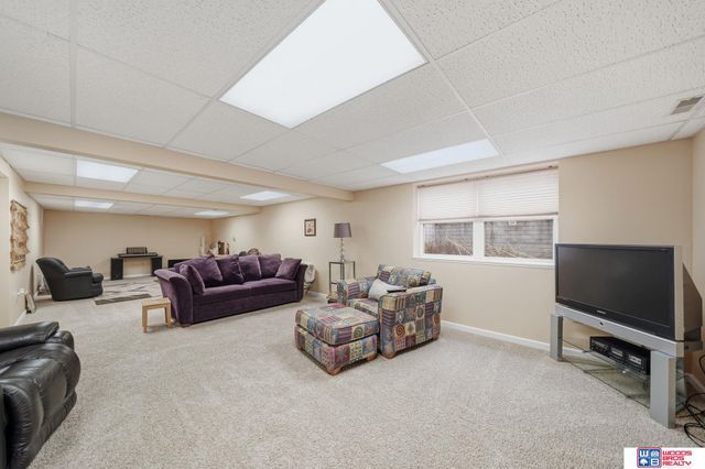 6505 Cascade Drive, Lincoln, NE 68504