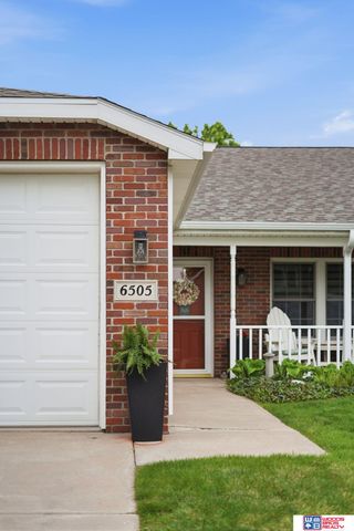 6505 Cascade Drive, Lincoln, NE 68504