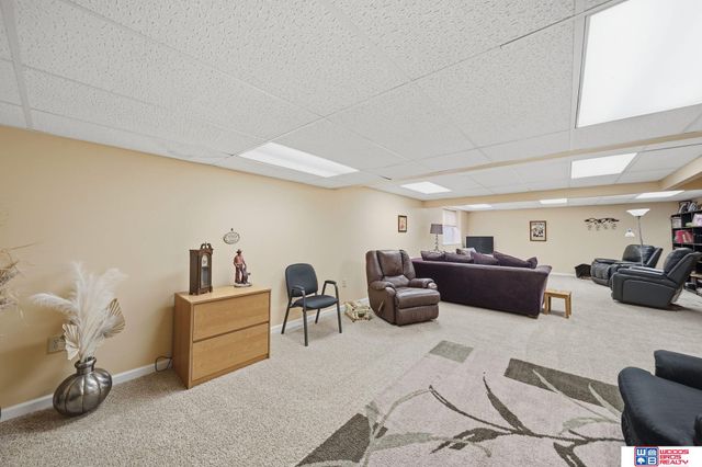 6505 Cascade Drive, Lincoln, NE 68504