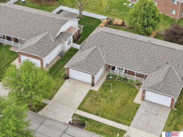 6505 Cascade Drive, Lincoln, NE 68504