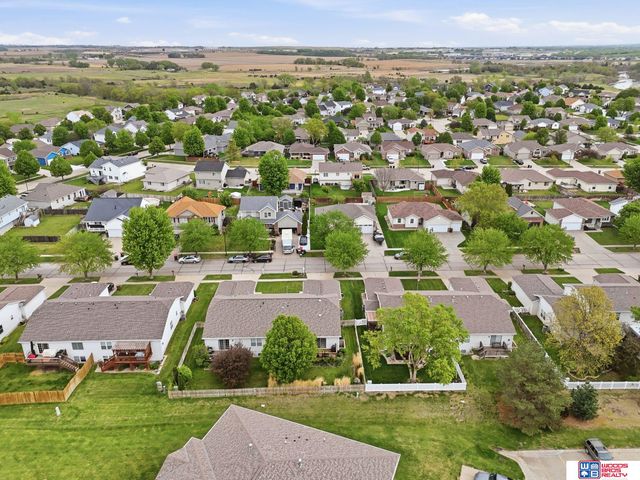 6505 Cascade Drive, Lincoln, NE 68504