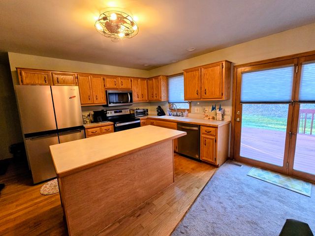 27106 S Fountainview Drive, Crete, IL 60417