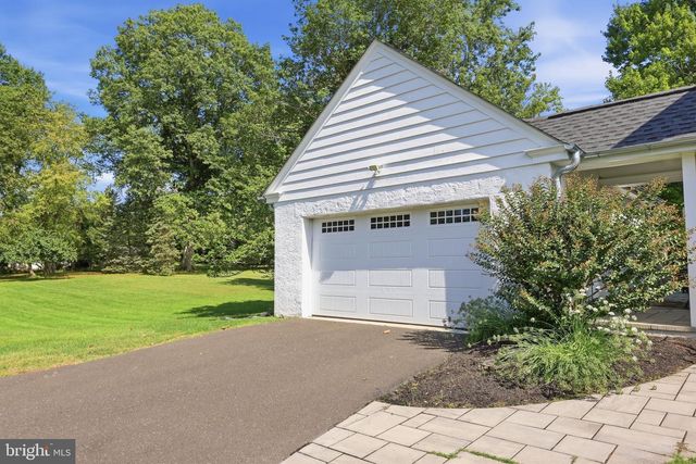 6321 E VALLEY GREEN RD, Flourtown, PA 19031