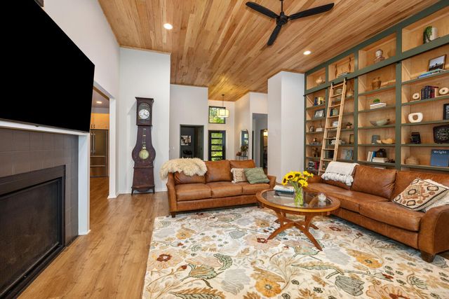 3465 Palmer Drive, Saugatuck, MI 49453