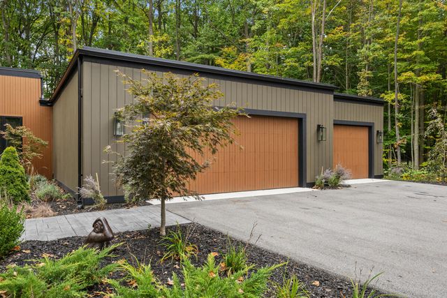 3465 Palmer Drive, Saugatuck, MI 49453