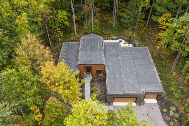 3465 Palmer Drive, Saugatuck, MI 49453