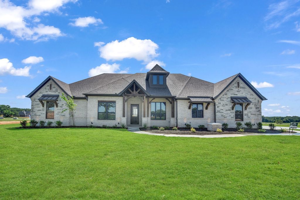 119 Guynell Ridge, Decatur, TX 76234