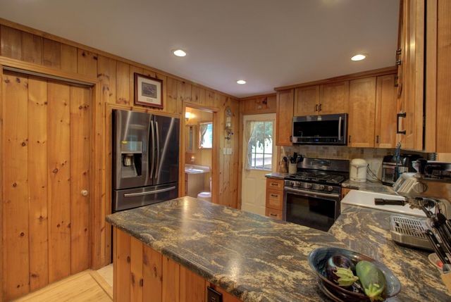 1160 Blockhouse Point Road, North Hero, VT 05474