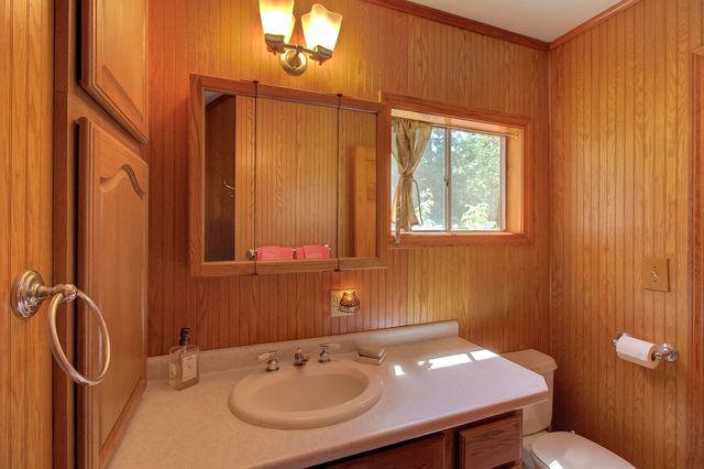 1160 Blockhouse Point Road, North Hero, VT 05474