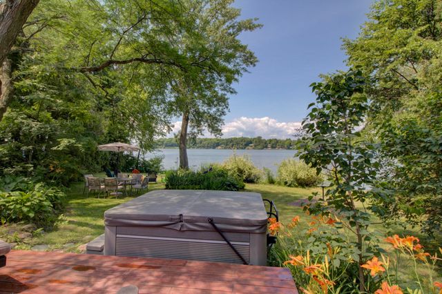 1160 Blockhouse Point Road, North Hero, VT 05474